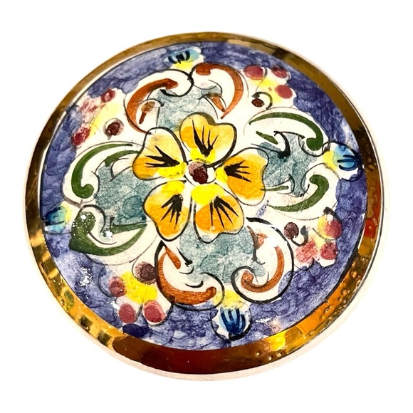 Vintage Ceramic Majolica Covered Curved Box 3” Diameter - Picture 3 of 9